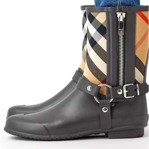 Burberry Rain Boots - House Check